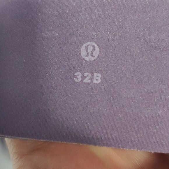 Lululemon Take Shape Bra size 32B - Picture 6 of 6